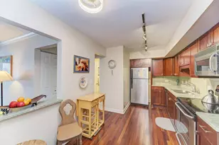 2234 S Goebbert Rd, Arlington Heights, IL 60005 - Photo 11