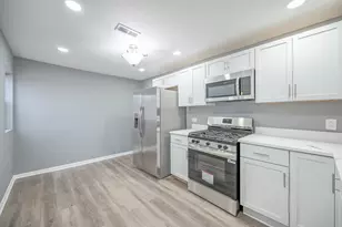 42425 N Park Ln E, Antioch, IL 60002 - Photo 7