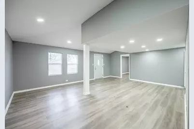 42425 N Park Lane E, Antioch, IL 60002 - Photo 13