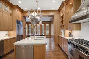 1520 N Dearborn Pkwy, Chicago, IL 60610 - Photo 13