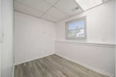 [Address not provided], Schaumburg, IL 60194 - Photo 13