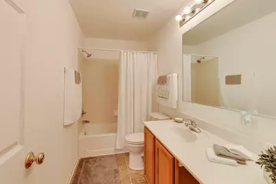 2409 Bluewater Drive, Wauconda, IL 60084 - Photo 33