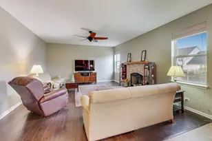 2409 Bluewater Dr, Wauconda, IL 60084 - Photo 15