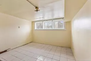 8119 S South Shore Dr, Chicago, IL 60617 - Photo 17