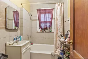 8119 S South Shore Dr, Chicago, IL 60617 - Photo 13