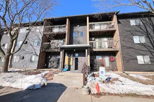 615 Virginia Rd, Crystal Lake, IL 60014 - Photo 1