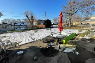 11524 S Nagle Ave, Worth, IL 60482 - Photo 7