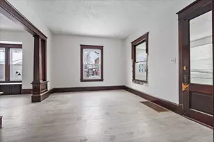 104 Magoun St, Bloomington, IL 61701 - Photo 3