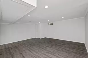 2521 E 98th St, Chicago, IL 60617 - Photo 21