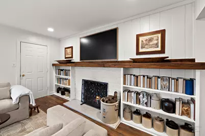 [Address not provided], Crystal Lake, IL 60012 - Photo 5