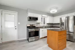 11551 S Komensky Ave, Alsip, IL 60803 - Photo 5