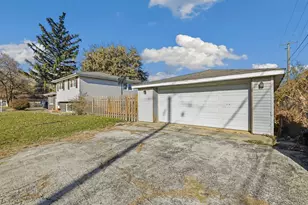 11551 S Komensky Ave, Alsip, IL 60803 - Photo 19