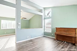 28501 Wagon Trail Ct, Lakemoor, IL 60051 - Photo 5