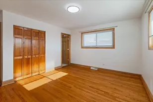 7910 Churchill St, Morton Grove, IL 60053 - Photo 19