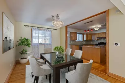 7910 Churchill Street, Morton Grove, IL 60053 - Photo 5