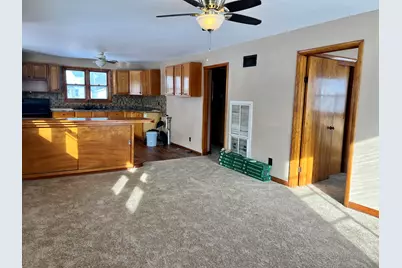 221 W 7th Street, Tilton, IL 61833 - Photo 7
