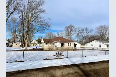 221 W 7th Street, Tilton, IL 61833 - Photo 3