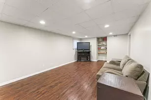 1108 Heavens Gate Dr, Lake in the Hills, IL 60156 - Photo 31