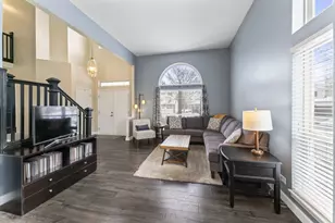 1108 Heavens Gate Dr, Lake in the Hills, IL 60156 - Photo 7