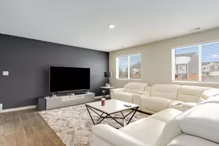 3732 Flynn St, McHenry, IL 60050 - Photo 9