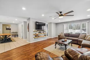 2113 Highwood Rd, McHenry, IL 60051 - Photo 5