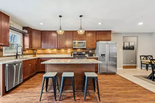 2113 Highwood Rd, McHenry, IL 60051 - Photo 9