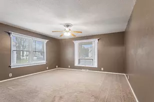 431 S Independence St, Monticello, IL 61856 - Photo 7