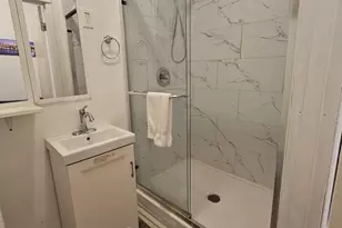 1656 W Hollywood Ave, Chicago, IL 60660 - Photo 9