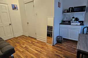 1656 W Hollywood Ave, Chicago, IL 60660 - Photo 3