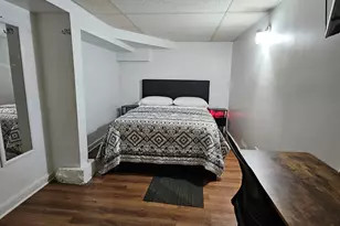 1656 W Hollywood Ave, Chicago, IL 60660 - Photo 15