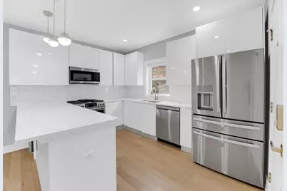 4721 W Warwick Avenue, Chicago, IL 60641 - Photo 7