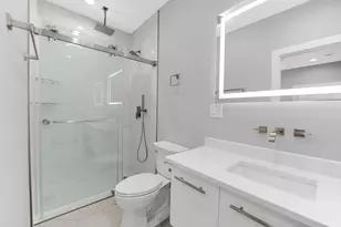 4721 W Warwick Ave, Chicago, IL 60641 - Photo 23