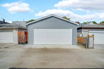 4721 W Warwick Avenue, Chicago, IL 60641 - Photo 39