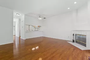 519 Woodcrest Dr, Mundelein, IL 60060 - Photo 7