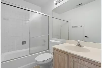 519 Woodcrest Drive, Mundelein, IL 60060 - Photo 15