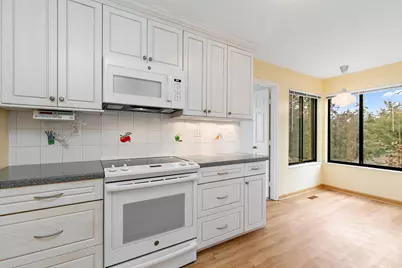 25 Shoreline Road #D, Lake Barrington, IL 60010 - Photo 11