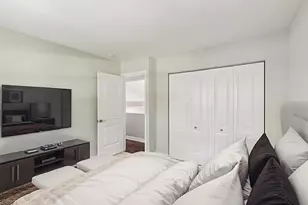 195 7th St, Wheeling, IL 60090 - Photo 19