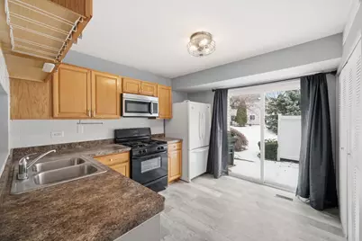 1372 Normantown Road #1372, Naperville, IL 60564 - Photo 5