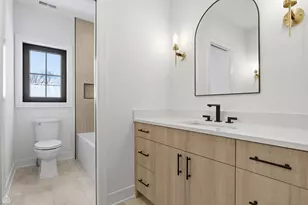 1100 Lois Ave, Park Ridge, IL 60068 - Photo 25