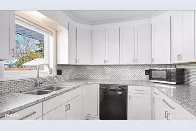 116 Tilton Park Drive, Dekalb, IL 60115 - Photo 5