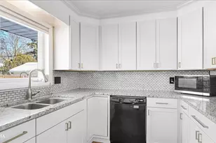 116 Tilton Park Dr, Dekalb, IL 60115 - Photo 5