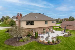 22374 Woodland Ln, Frankfort, IL 60423 - Photo 9