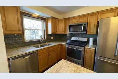 [Address not provided], Elmhurst, IL 60126 - Photo 5