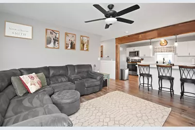 401 S Clinton Street, Mclean, IL 61754 - Photo 11