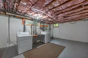 2127 Jackson St, Rockford, IL 61107 - Photo 25