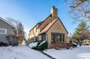 2127 Jackson St, Rockford, IL 61107 - Photo 3