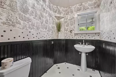 301 Country Club Place, Geneva, IL 60134 - Photo 5