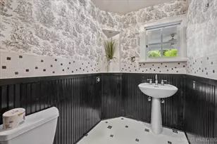 301 Country Club Pl, Geneva, IL 60134 - Photo 5