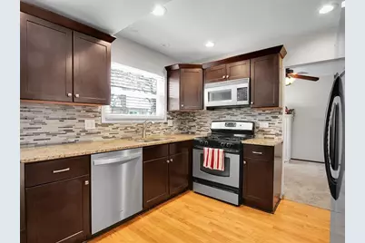 6796 Red Wing Drive, Woodridge, IL 60517 - Photo 5