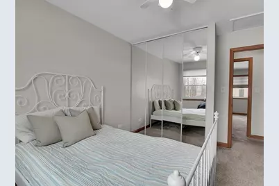 6796 Red Wing Drive, Woodridge, IL 60517 - Photo 19